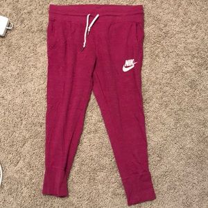 NIKE Capris